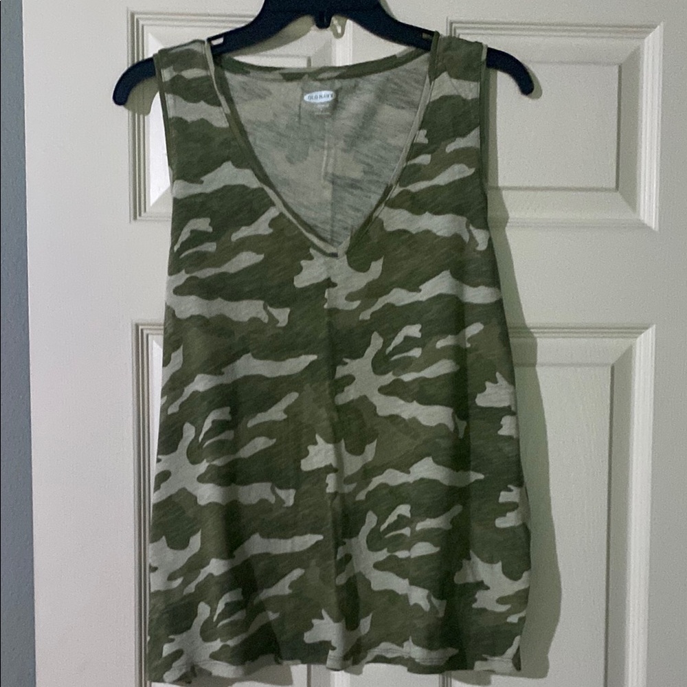 NWOT-Old Navy Green Sleeveless Tank Top